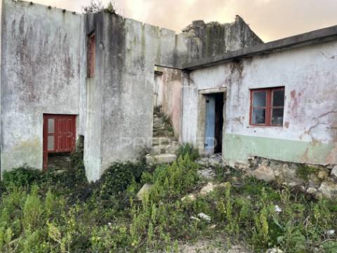 Casa ruínas - recuperar com 1.390m2 terreno ( bagunte )