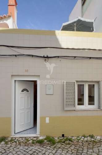 Moradia totalmente remodelada t1 no centro de portimão