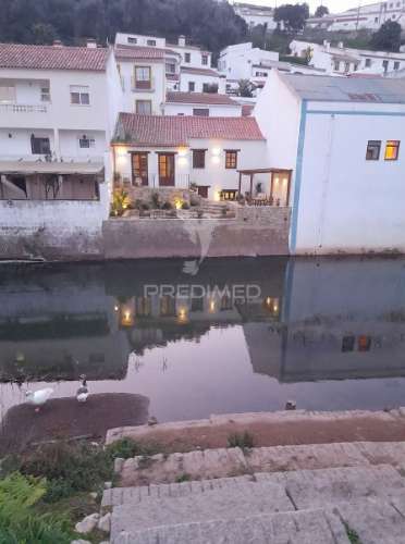 Aljezur - moradia para remodelar | uma oportunidade para criar o seu refúgio na costa vicentina
