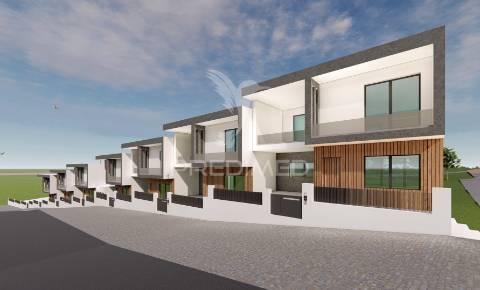 Terreno para construção de condomínio fechado em loures