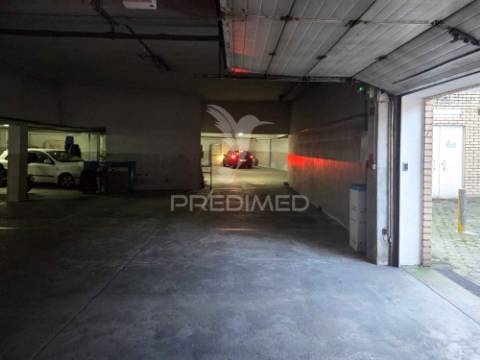 Carvalhos v.n.gaia t2 com lugar de garagem condominio fechado