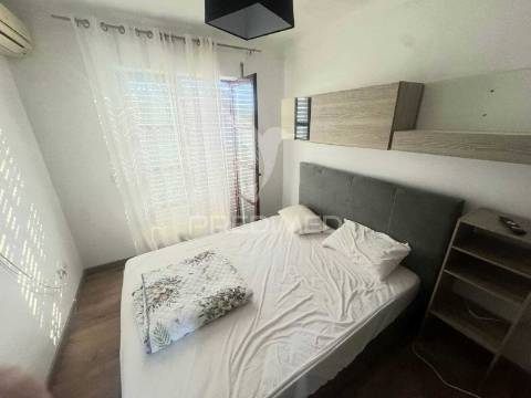 Duplex t4 com garagem e terraço,santiago do cacém.