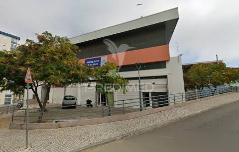 Oportunidade investimento t2 bairro são francisco-setúbal em são sebastião