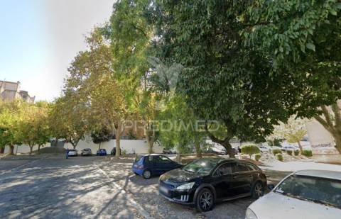 Oportunidade investimento t2 bairro são francisco-setúbal em são sebastião