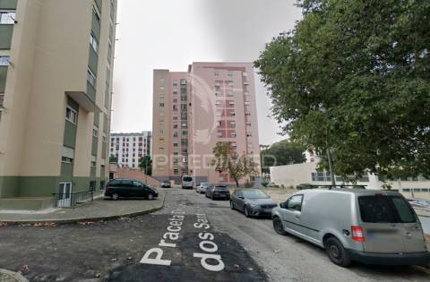 Oportunidade investimento t2 bairro são francisco-setúbal em são sebastião