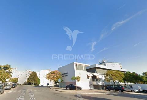 Oportunidade investimento t2 bairro são francisco-setúbal em são sebastião