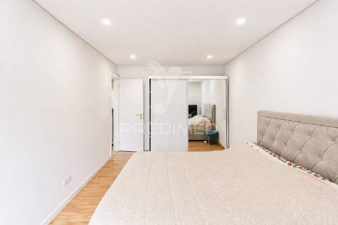T3 com varandas e cozinha remodelada - montijo