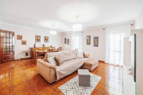 Apartamento t5 | mira sintra | arrendamento