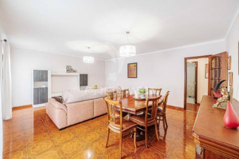 Apartamento t5 | mira sintra | arrendamento