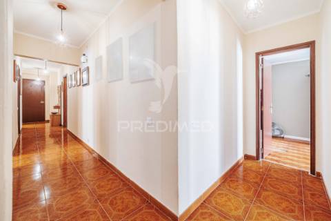 Apartamento t5 | mira sintra | arrendamento