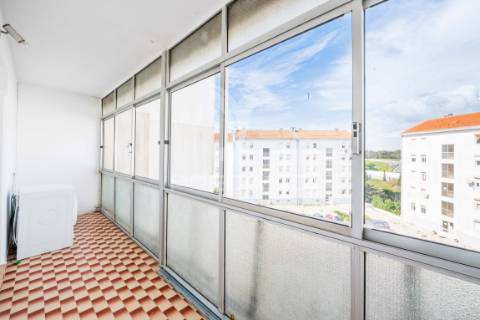Apartamento t5 | mira sintra | arrendamento