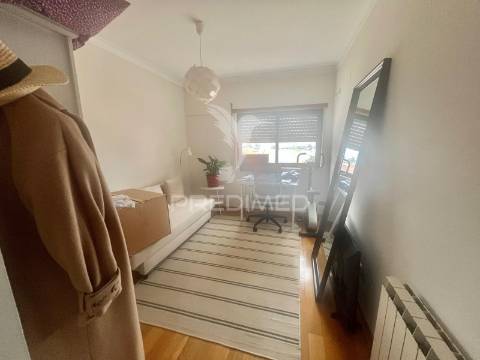 Apartamento t3  com parqueamento  - fidalguinhos