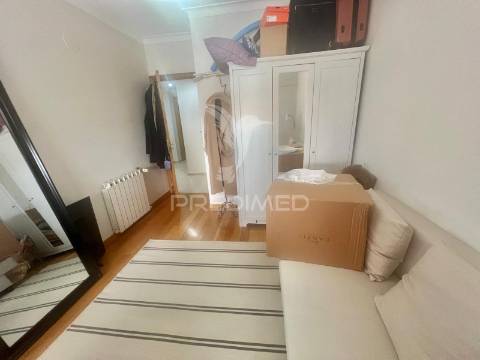 Apartamento t3  com parqueamento  - fidalguinhos