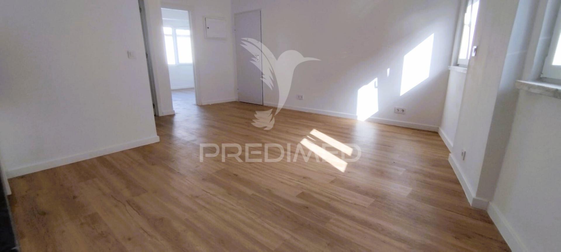 Apartamento t2 no forte da casa