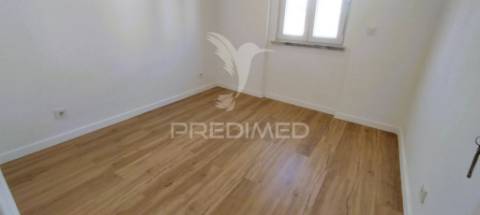 Apartamento t2 no forte da casa