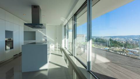 Penthouse t4  nas antas, porto