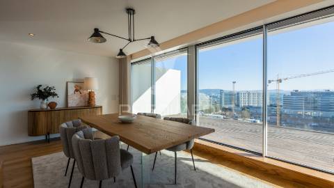 Penthouse t4  nas antas, porto