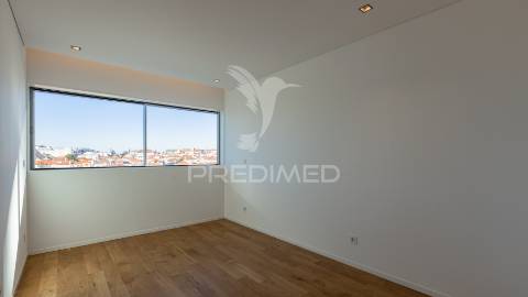 Penthouse t4  nas antas, porto