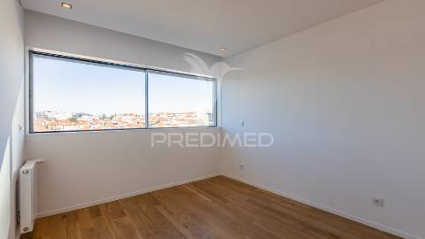 Penthouse t4  nas antas, porto