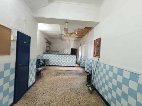Prédio urbano - beja
