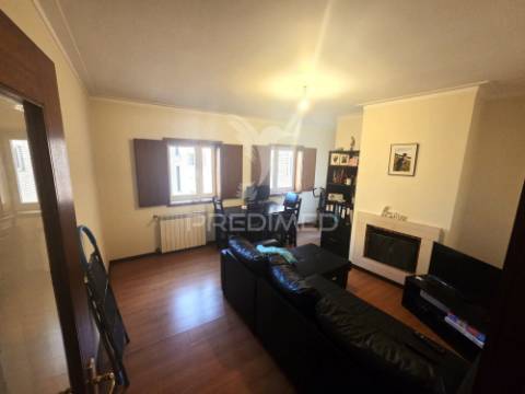 T2 carvalhos  vila nova de gaia  com garagem