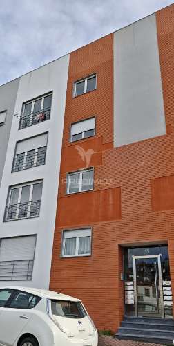 Apartamento t1 na urbanização do ribeiro de baco