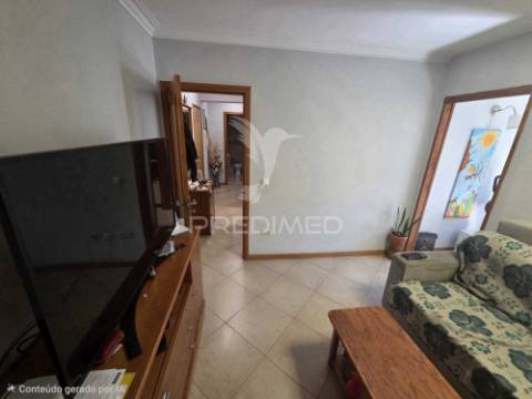 Sta. maria de lamas: t1 com lugar de garagem! oportunidade