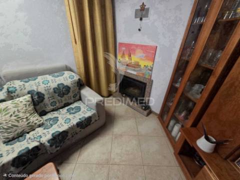 Sta. maria de lamas: t1 com lugar de garagem! oportunidade