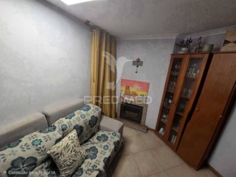 Sta. maria de lamas: t1 com lugar de garagem! oportunidade