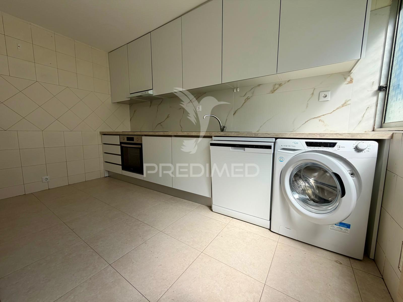 Apartamento t3 com quintal setúbal