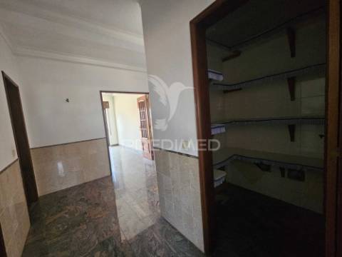 Exclusivo apartamento t4 com varandas e terraço a 500m da praia fluvial – gaio rosário
