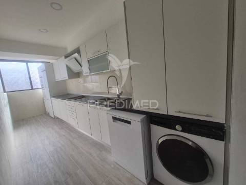Apartamento  duplex na costa da caparica