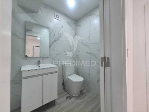 Apartamento  duplex na costa da caparica