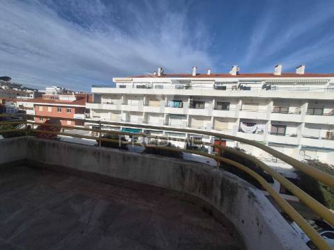 Apartamento  duplex na costa da caparica