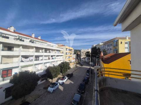 Apartamento  duplex na costa da caparica