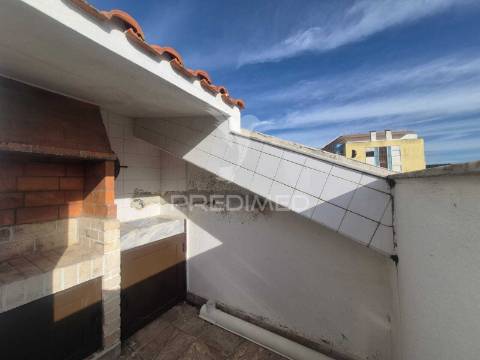 Apartamento  duplex na costa da caparica