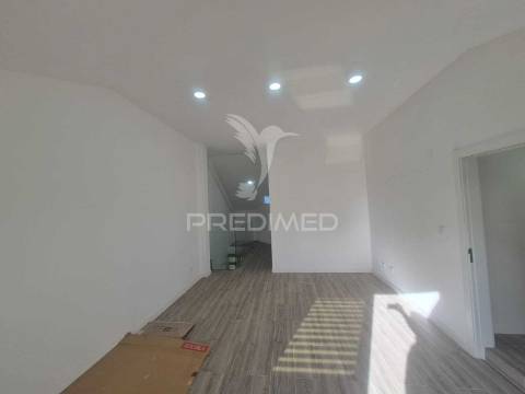 Apartamento  duplex na costa da caparica