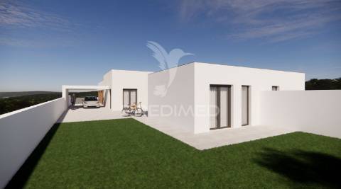 Moradia t3 em bonsucesso aradas