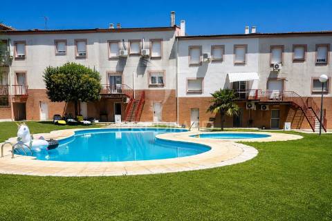 Moradia t4 condominio privado
