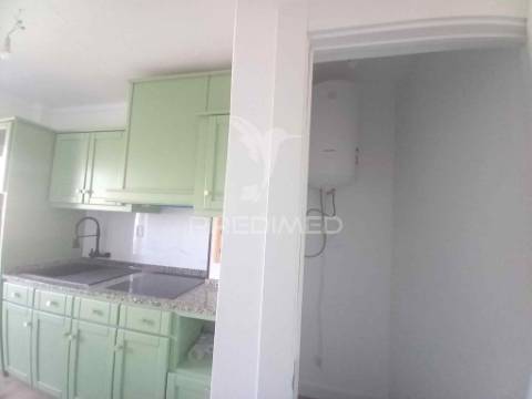 Apartamento t2 remodelado em abrantes