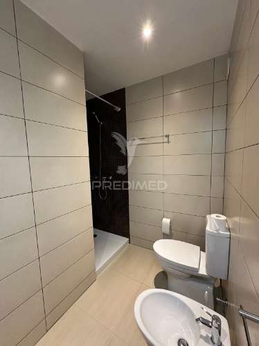 Elegante apartamento t3 no mindelo com excelente luminosidade