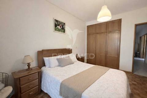 Apartamento t2 com terraço e vista mar