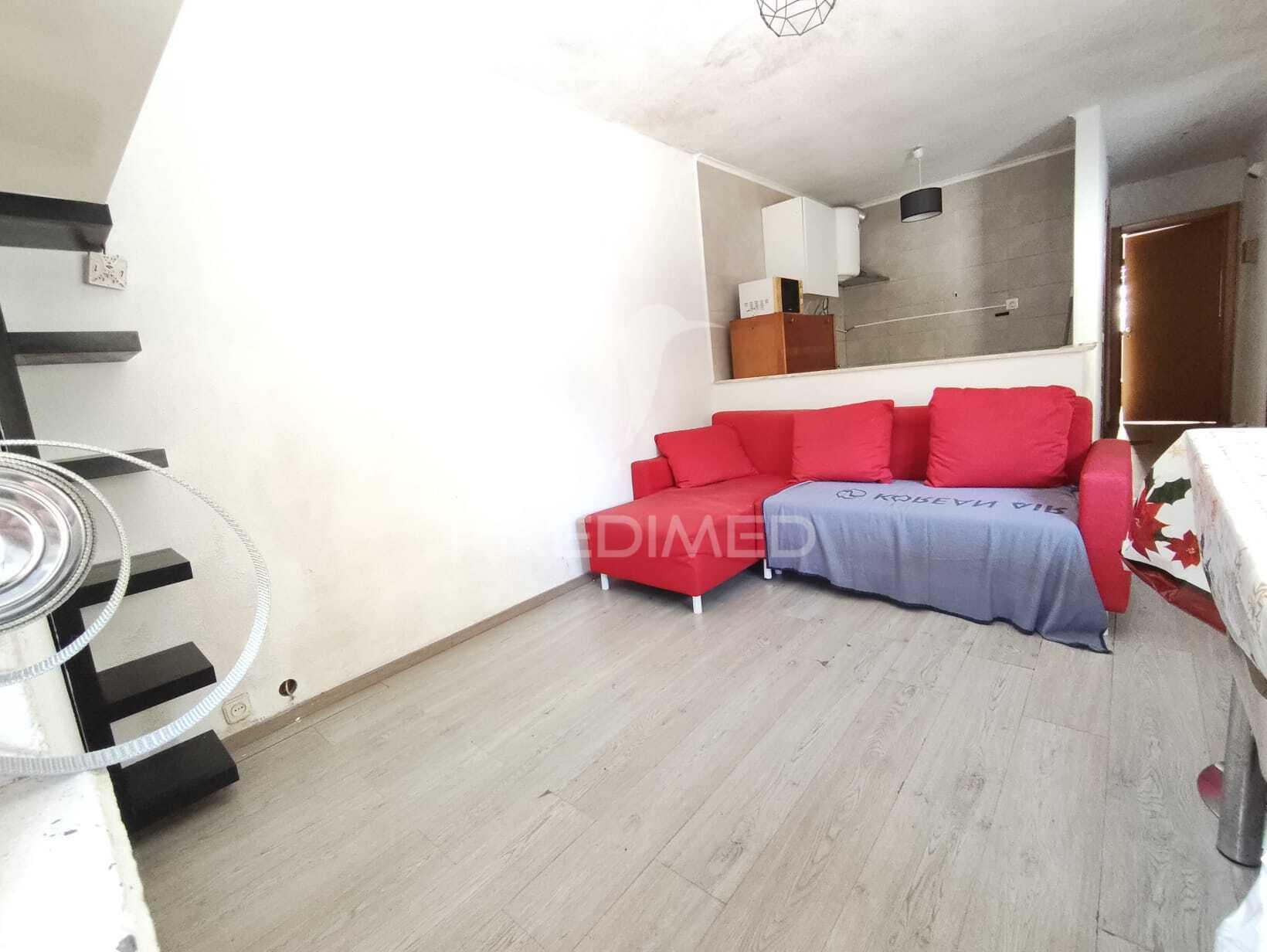 Apartamento t1 na fonte da prata.