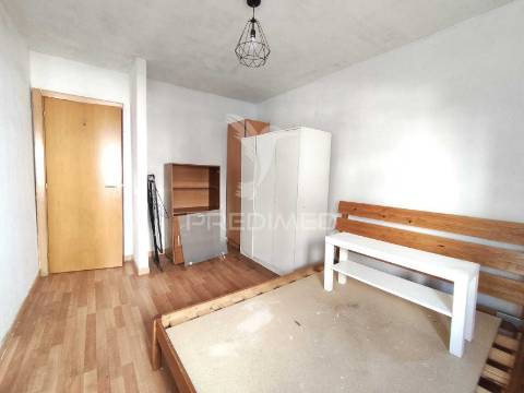 Apartamento t1 na fonte da prata.