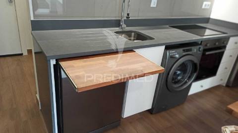 Apartamento t1 para arrendamento renovado - aldeia de paio pires