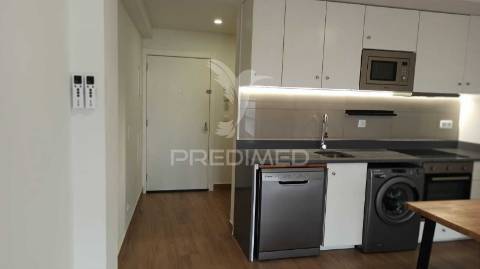 Apartamento t1 para arrendamento renovado - aldeia de paio pires