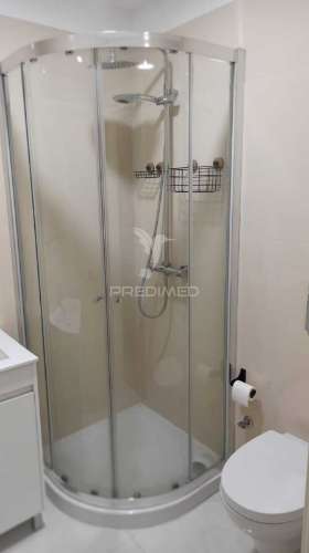 Apartamento t1 para arrendamento renovado - aldeia de paio pires