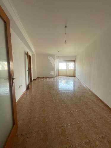 Apartamento t2 para arrendamento - real, braga