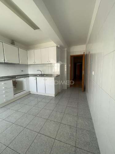 Apartamento t2 para arrendamento - real, braga