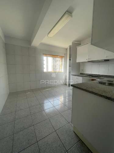 Apartamento t2 para arrendamento - real, braga